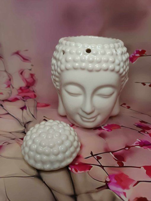 Le Bouddha Blanc